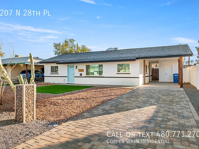 2207 N 28th Pl — Photo 3