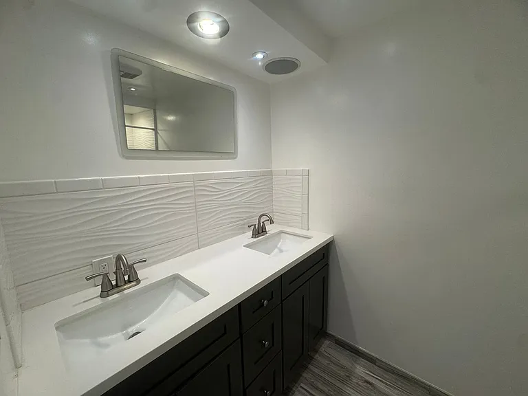 3212 W 84th Pl — Photo 13