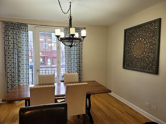 2nd image of 746 S Western Ave APT 1