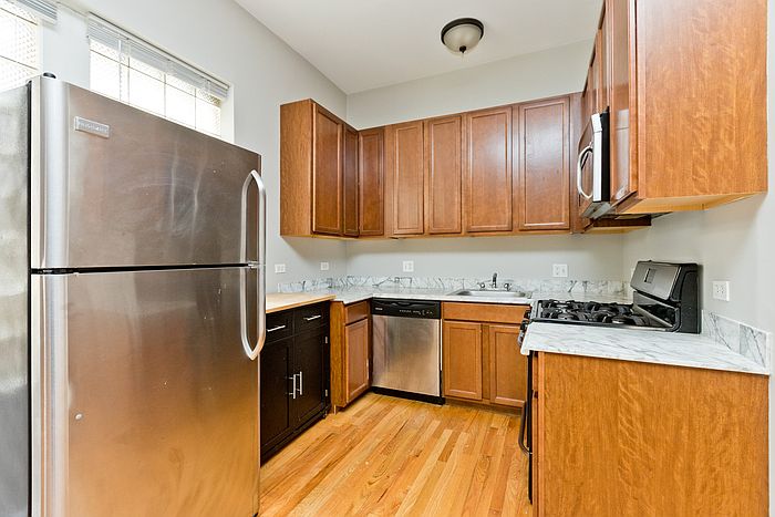 1st image of 2109 W Warner Ave #1