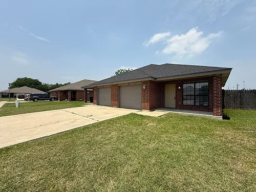 1513 Nicholas Cir #B Photo 1