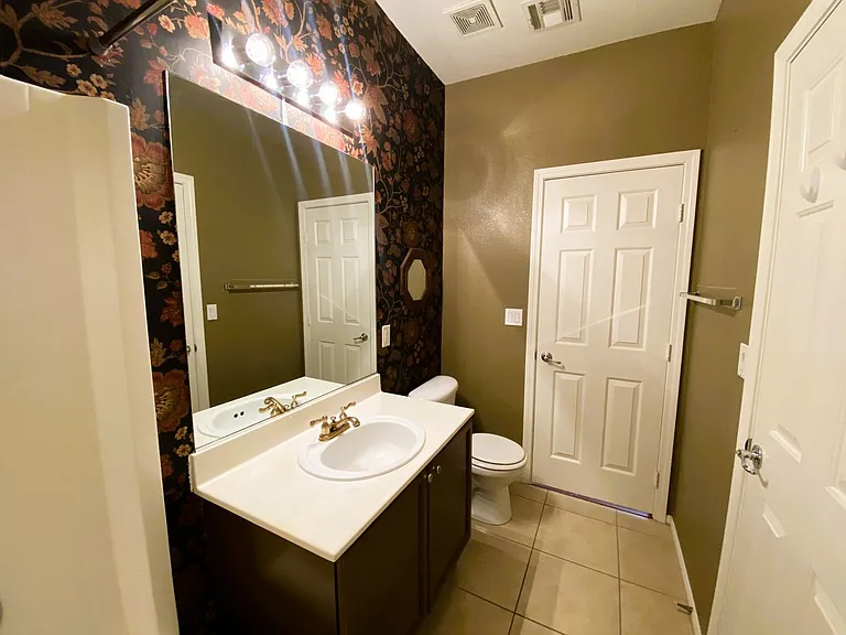 172 Flying Hills Ave — Photo 18