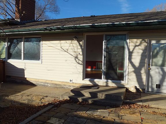 5th image of 1702 Edgar St