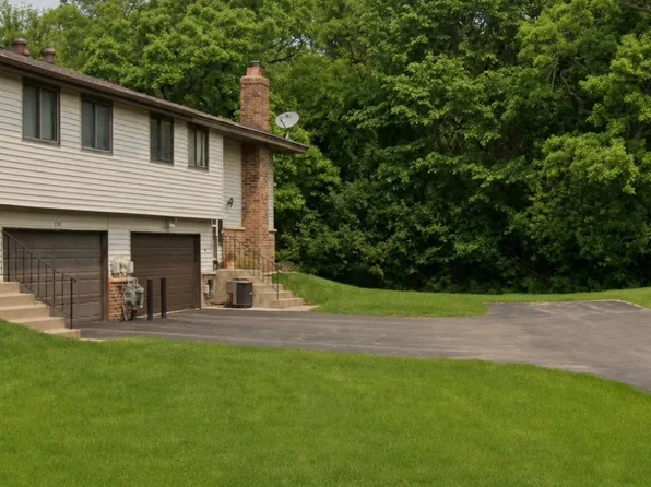1711 Hickory Hill Dr, Saint Paul, MN 55122