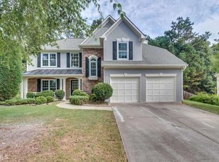 5207 Running Doe Dr, Suwanee, GA 30024