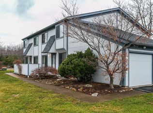 34877 N Turtle Trl APT A, Willoughby, OH 44094