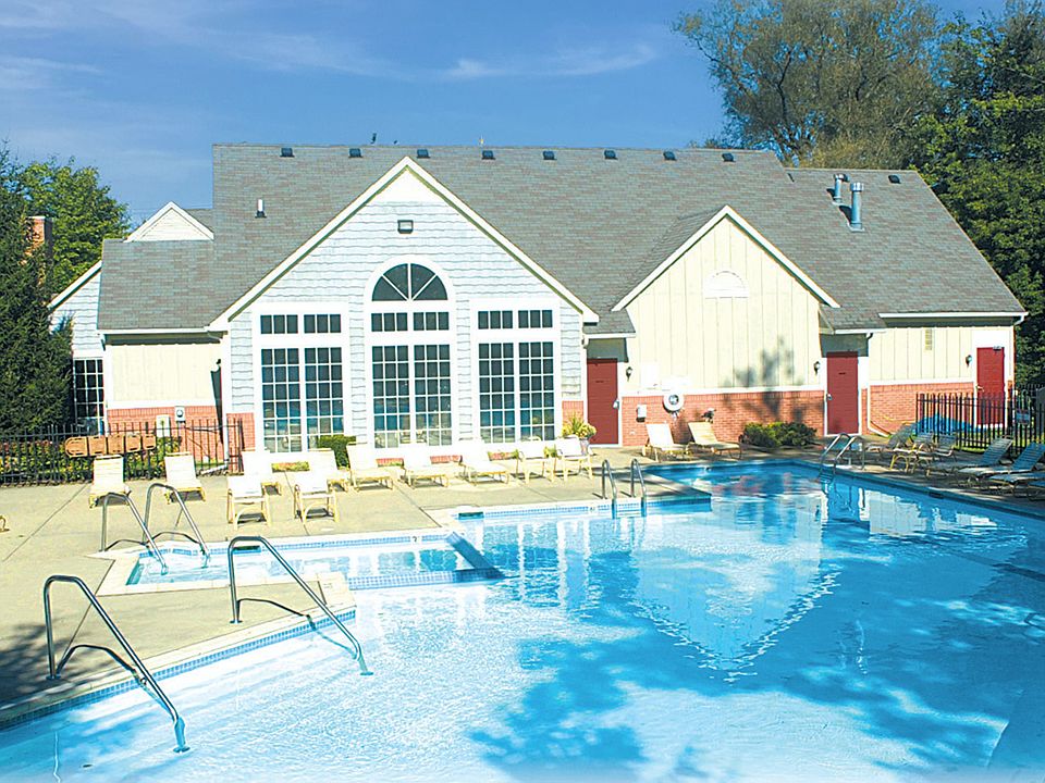A resort in your backyard, a 2 or 3-bedroom privacy loving townhome...upscale interiors and a location in Auburn Hills near all you want to be near.