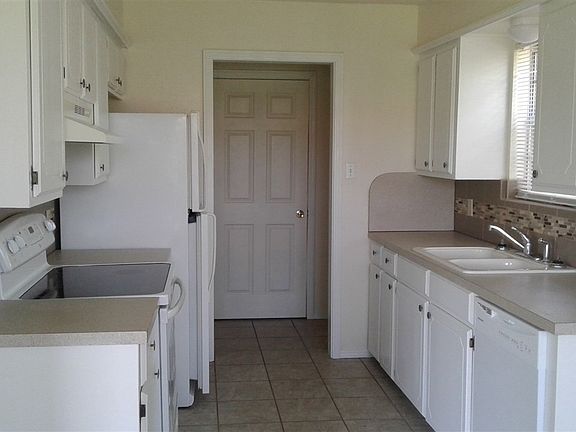 5th image of 6113 SW Park Pl