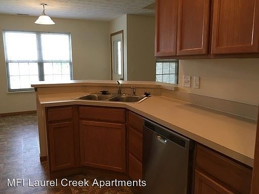 4th image of 2203 Morning Glory Cir