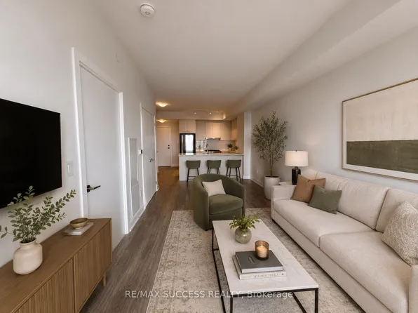 430 Square One Dr #3110, Mississauga, ON L5B 0E2