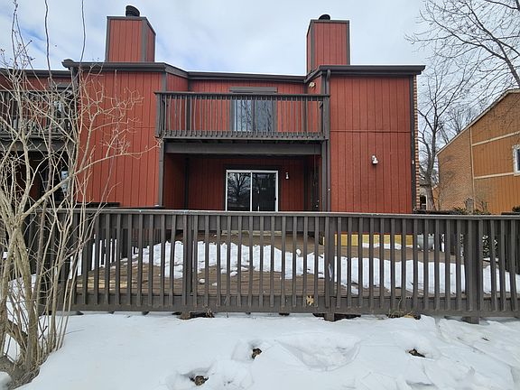 2nd image of 108 Larchwood Ct