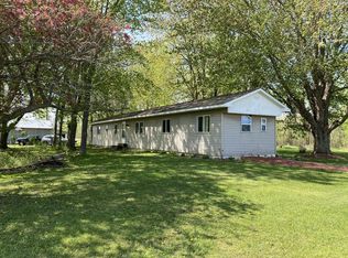 N5285 Hooyman Rd, Shiocton, WI 54170