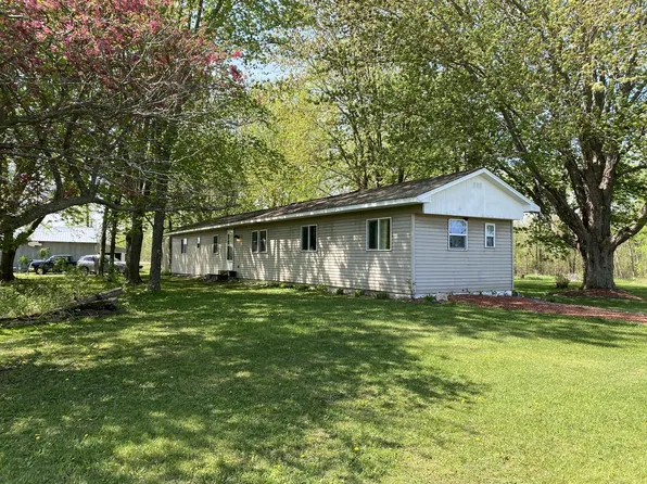 N5285 Hooyman ROAD, Shiocton, WI 54170