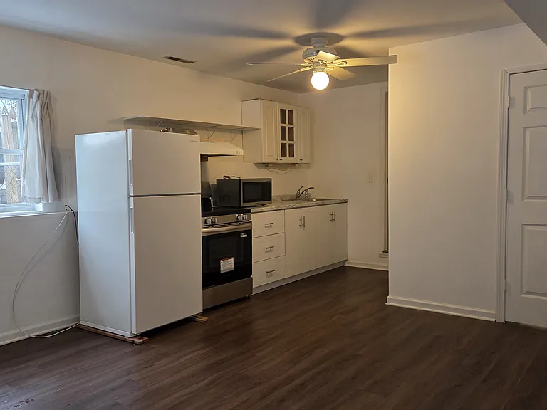 83 West Ave — Photo 3