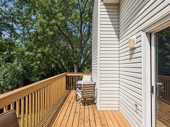 4th image of 4316 Thornhill Ln