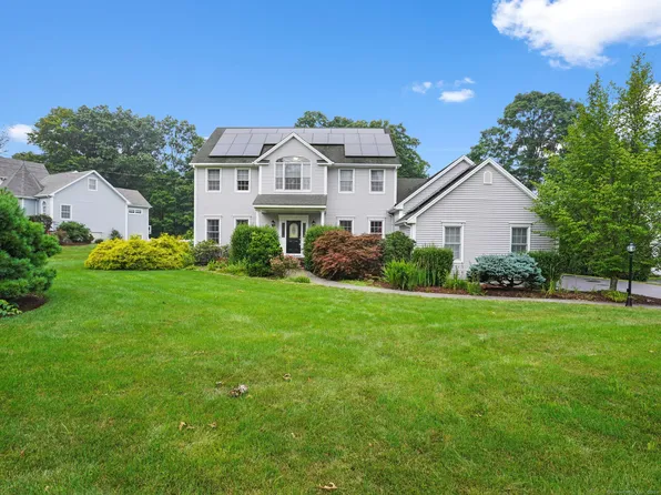 7 Roaring Brook Lane, Shelton, CT 06484