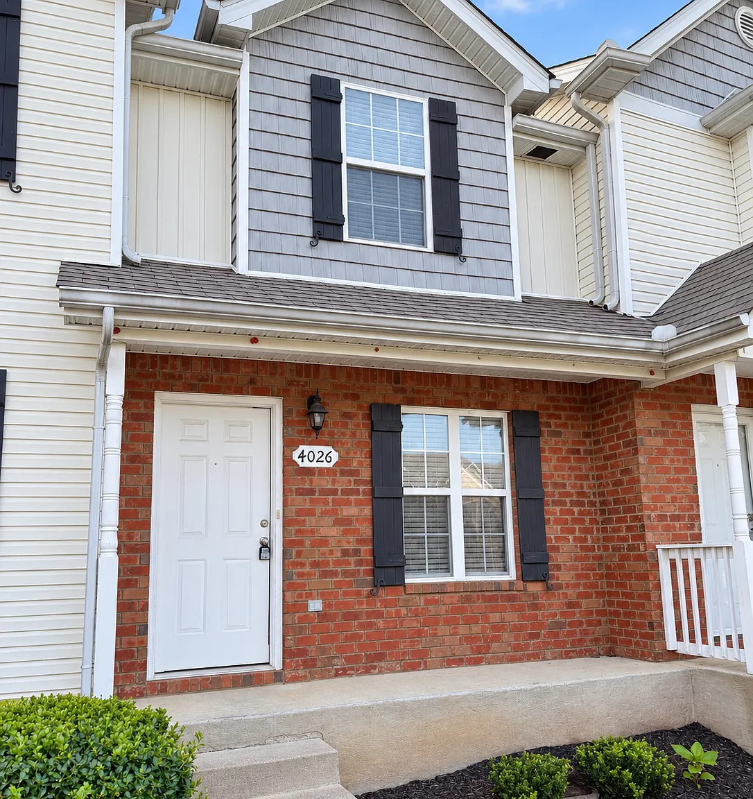 2 bed, 2.5 bath, 1066 sqft, $1,500 — Photo 1