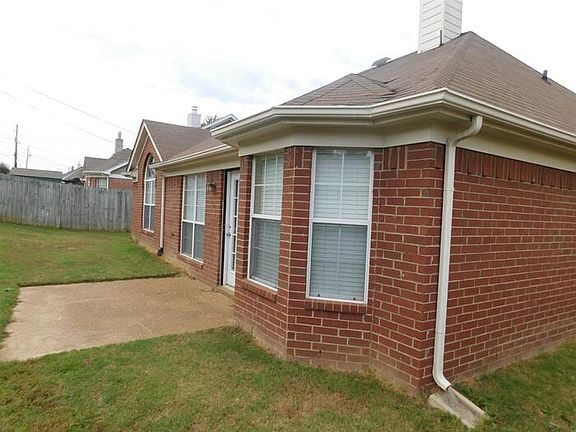 4th image of 7105 Lagrange Hill Dr