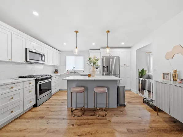 1385 10th St, Imperial Beach, CA 91932