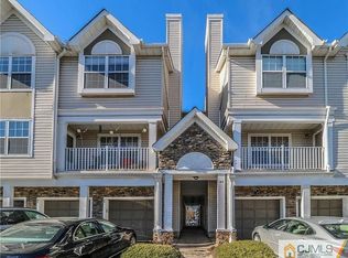 59 Inverness Dr, Edison, NJ 08820