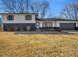 3 Parklane Pl, Kearney, NE 68847