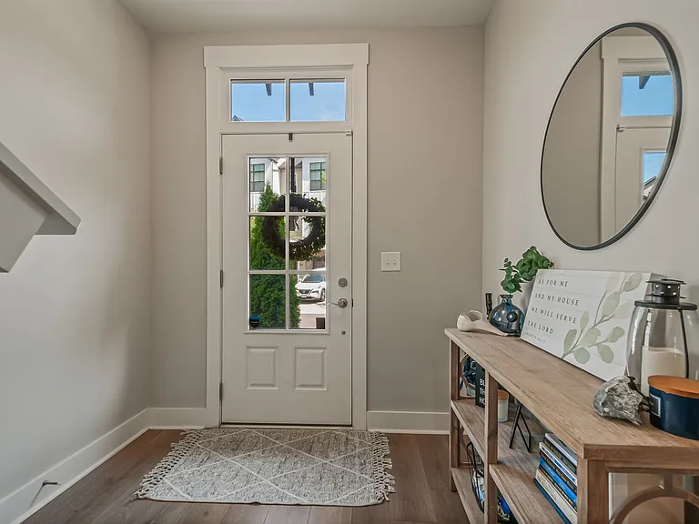 207 Stonecrest Cir — Photo 5