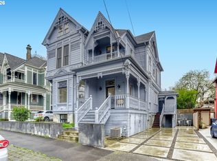 2377 NW Kearney St, Portland, OR