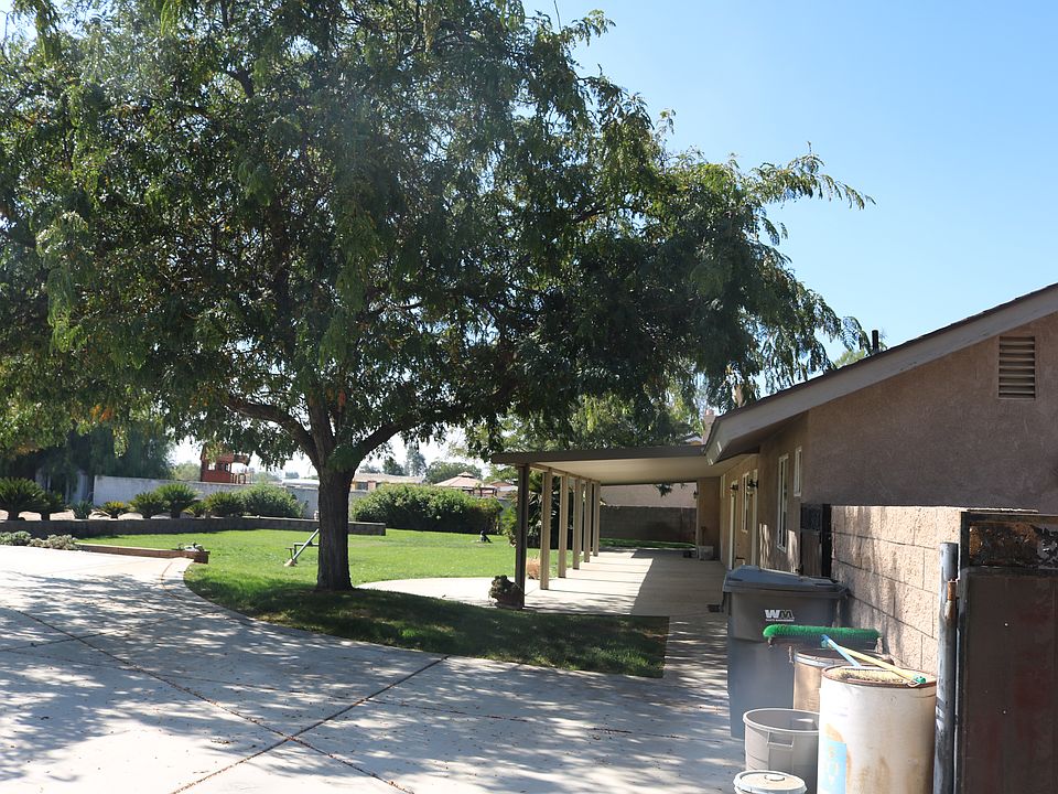 1st image of 31177 Yucca Ave