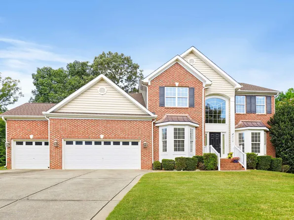 212 Chieftain Dr, Holly Springs, NC 27540
