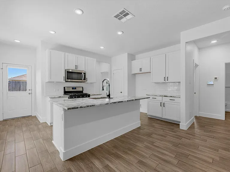 24751 Russet Bluff Trl — Photo 6