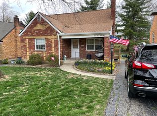 4322 Saint Martins Pl, Cincinnati, OH 45211