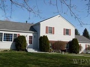 5 Deer View Ln, Poughquag, NY 12570