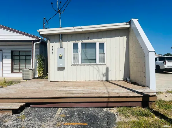 336 E Raymond St, Harrisburg, IL 62946