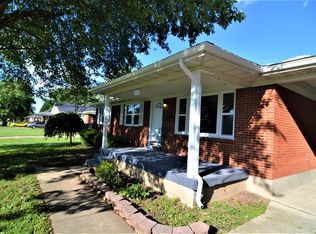 5605 Sterling Dr, Louisville, KY 40216