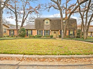 2704 Westridge Dr, Arlington, TX 76012