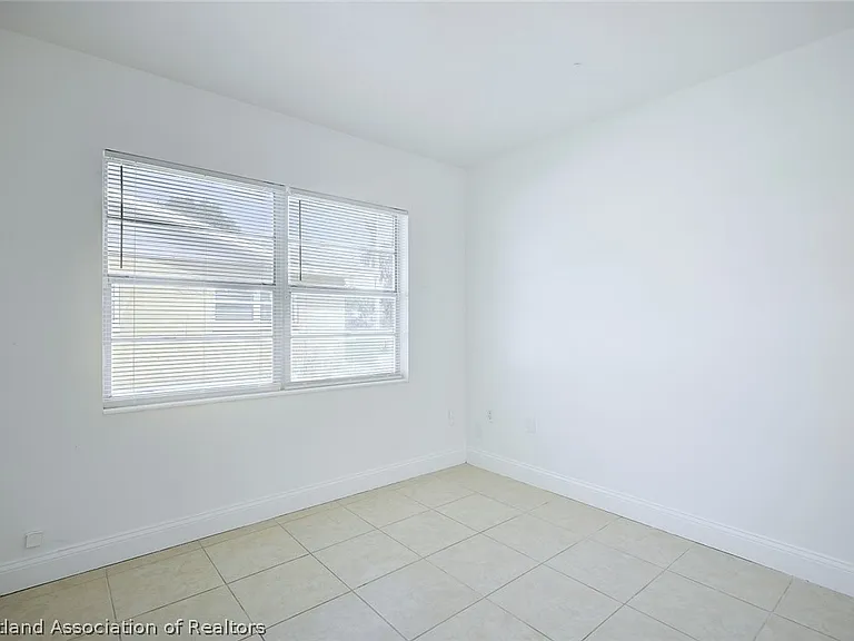 1061 Lake Sebring Dr — Photo 13