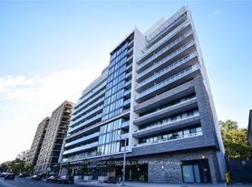 3018 Yonge St
