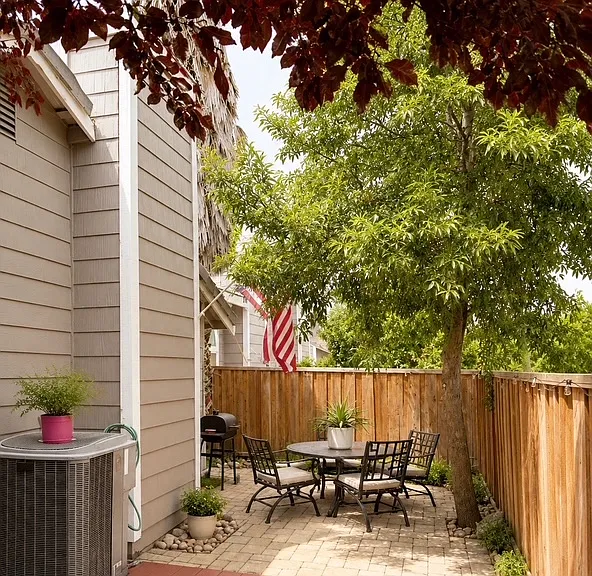 205 Pelican Loop — Photo 12