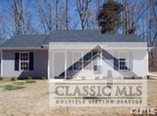 147 Summer Ln, Jefferson, GA 30549
