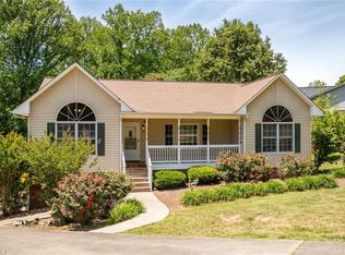 124 Hunter Cir, Wilkesboro, NC 28697