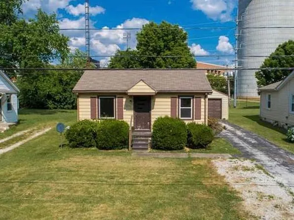 1676 Johnson Dr, Bowling Green, KY 42101