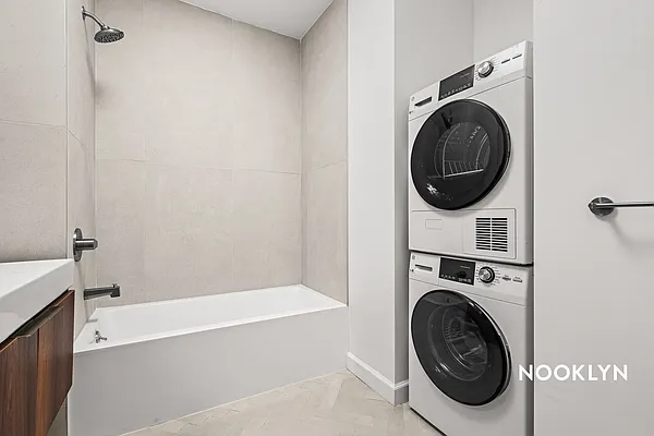 Rented by Nooklyn NYC LLC | media 47