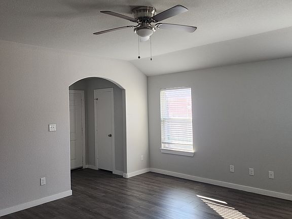 3rd image of 4217 Andrea Ln