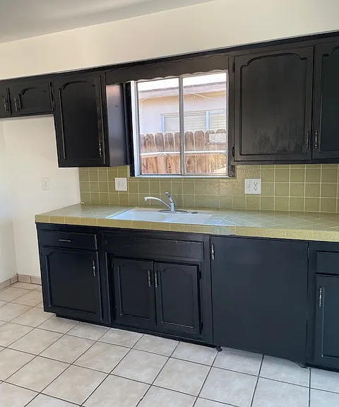 3111 W Caldwell Ave #A — Photo 3