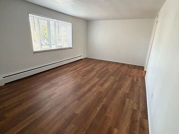 3rd image of 1740 W Mosier Pl #14