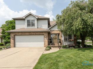 2849 Hartley St, Oregon, OH 43616