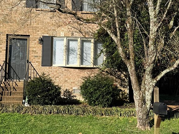 2nd image of 5529 Thalman Dr