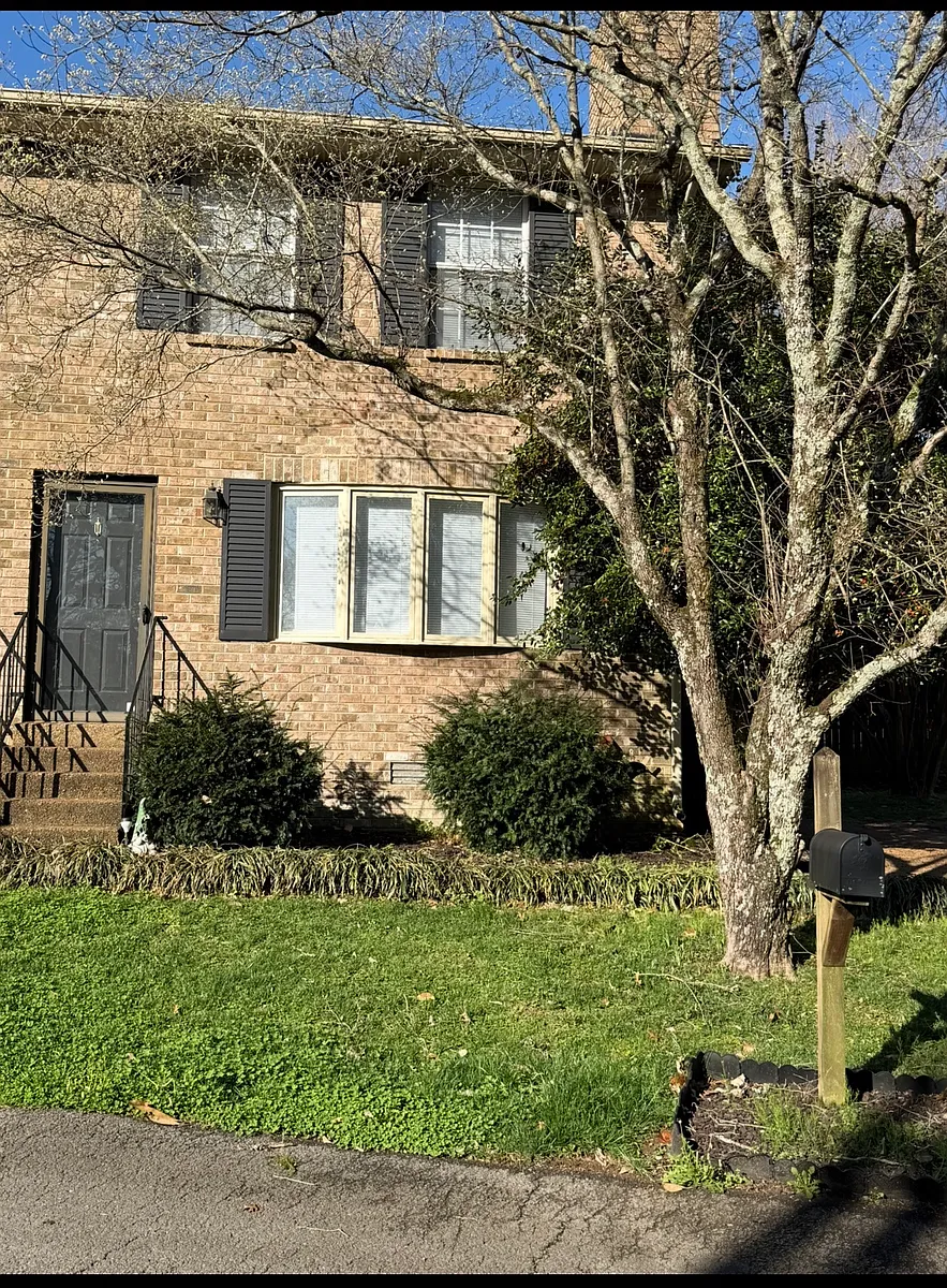 Building Photo - 5529 Thalman Dr
