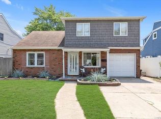 350 E State St, Long Beach, NY 11561