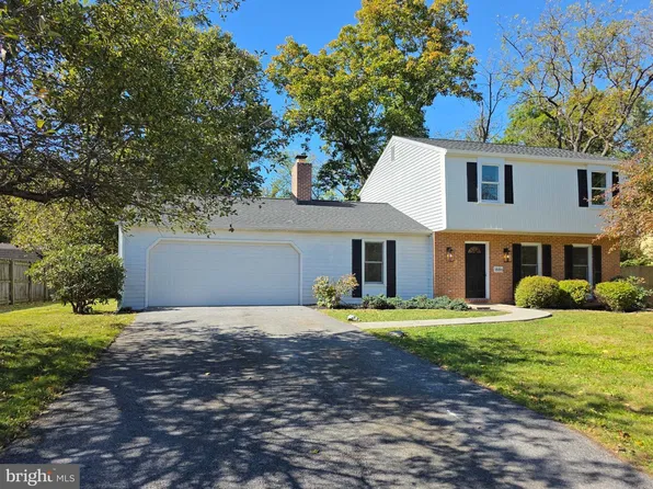1886 Mary Ln, Carlisle, PA 17013